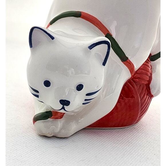 MUG-WONDERSHOP AT TARGET-White Cat-Playful-Ball of Red Yarn-Holds 12 oz/1.5 Cups - Picture 7 of 11